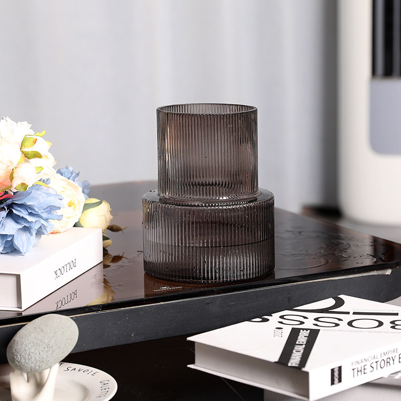 DTELM Artisan Hand-Blown Water Tower Glass Vase | Modern Fluted Striped Geometric Centerpiece Decor - 图片 4